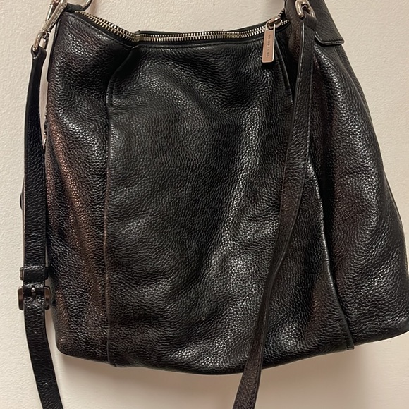 Michael Kors purse - Picture 4 of 10